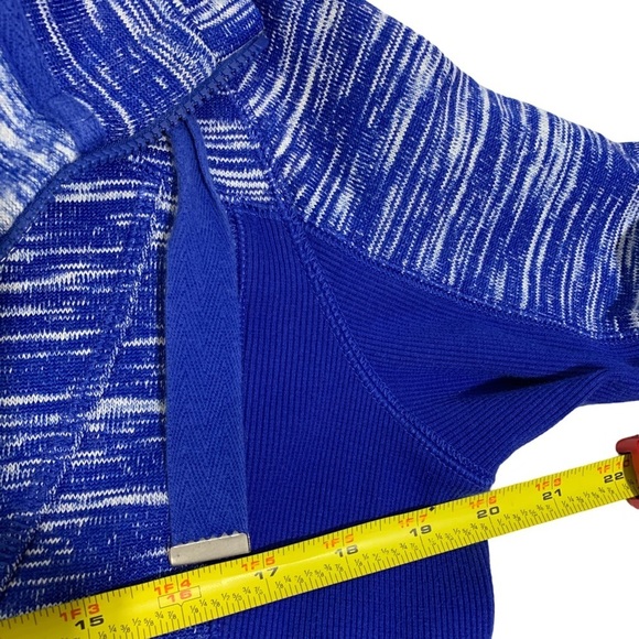 Zella Blue White Hooded Pocket Women's Sweater Jacket Large - Picture 7 of 8